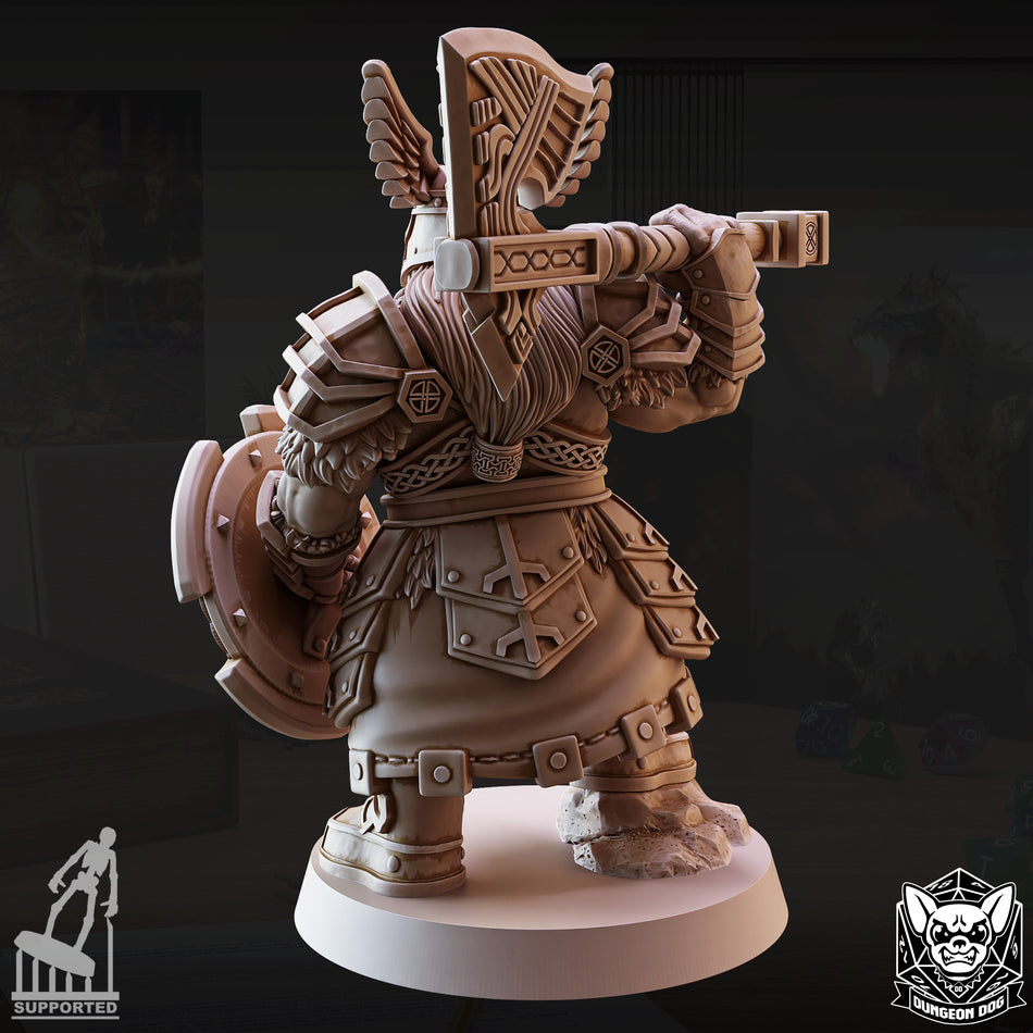 Dwarf Commander - Dungeon Dog