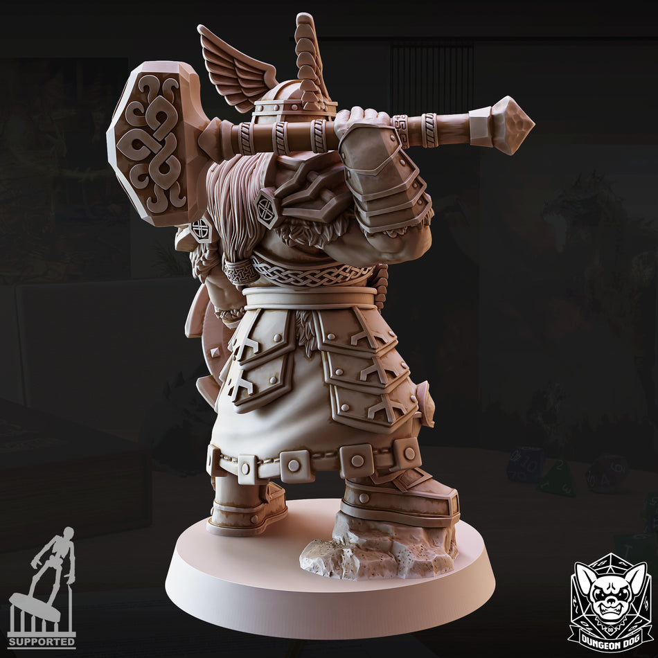 Dwarf Commander - Dungeon Dog